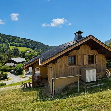 Familial A Flumet, 8 Pers, Balcons Et Jardin *