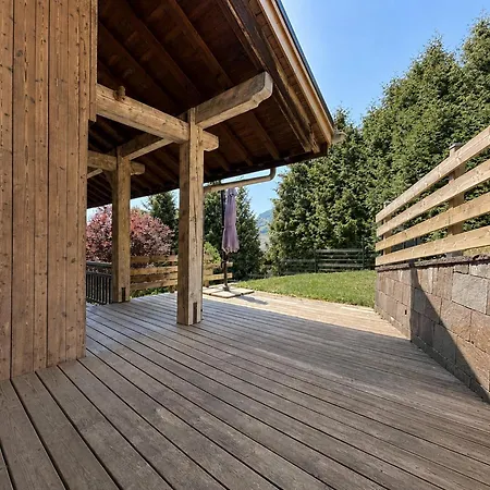 Familial A Flumet, 8 Pers, Balcons Et Jardin Chalet